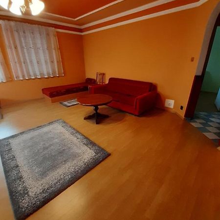 Gabor Pal 1 Apartman 1 Szoba Aparthotel Dunafoldvar Luaran gambar