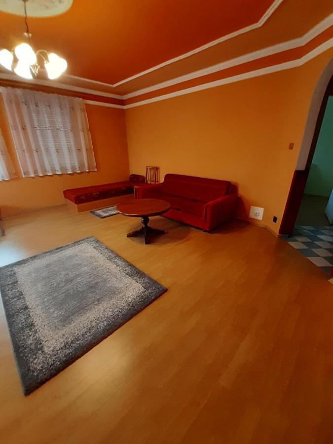 Gabor Pal 1 Apartman 1 Szoba Aparthotel Dunafoldvar Luaran gambar